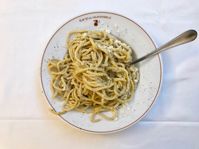 Cacio e Pepe Pasta