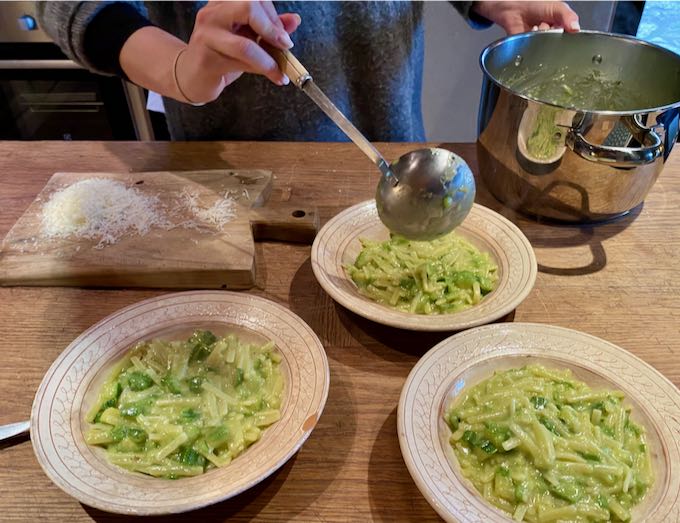 Pasta con Zucchini