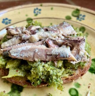Bruschetta Sardines Broccoli